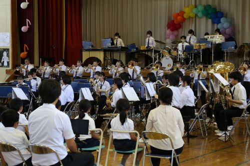ゲストの中津高校の演奏も盛り上がりました。