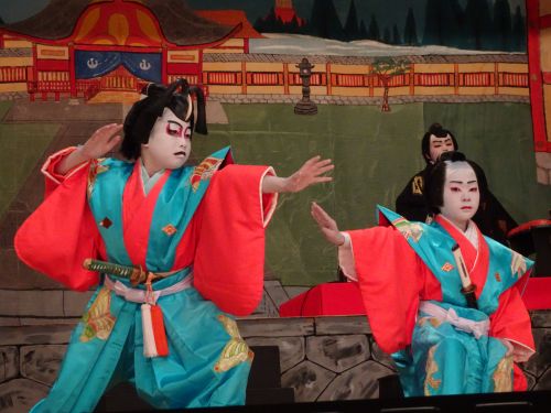 ５～６年歌舞伎　会稽扇曽我　鶴が岡八幡対面の場　　　「十郎と五郎」